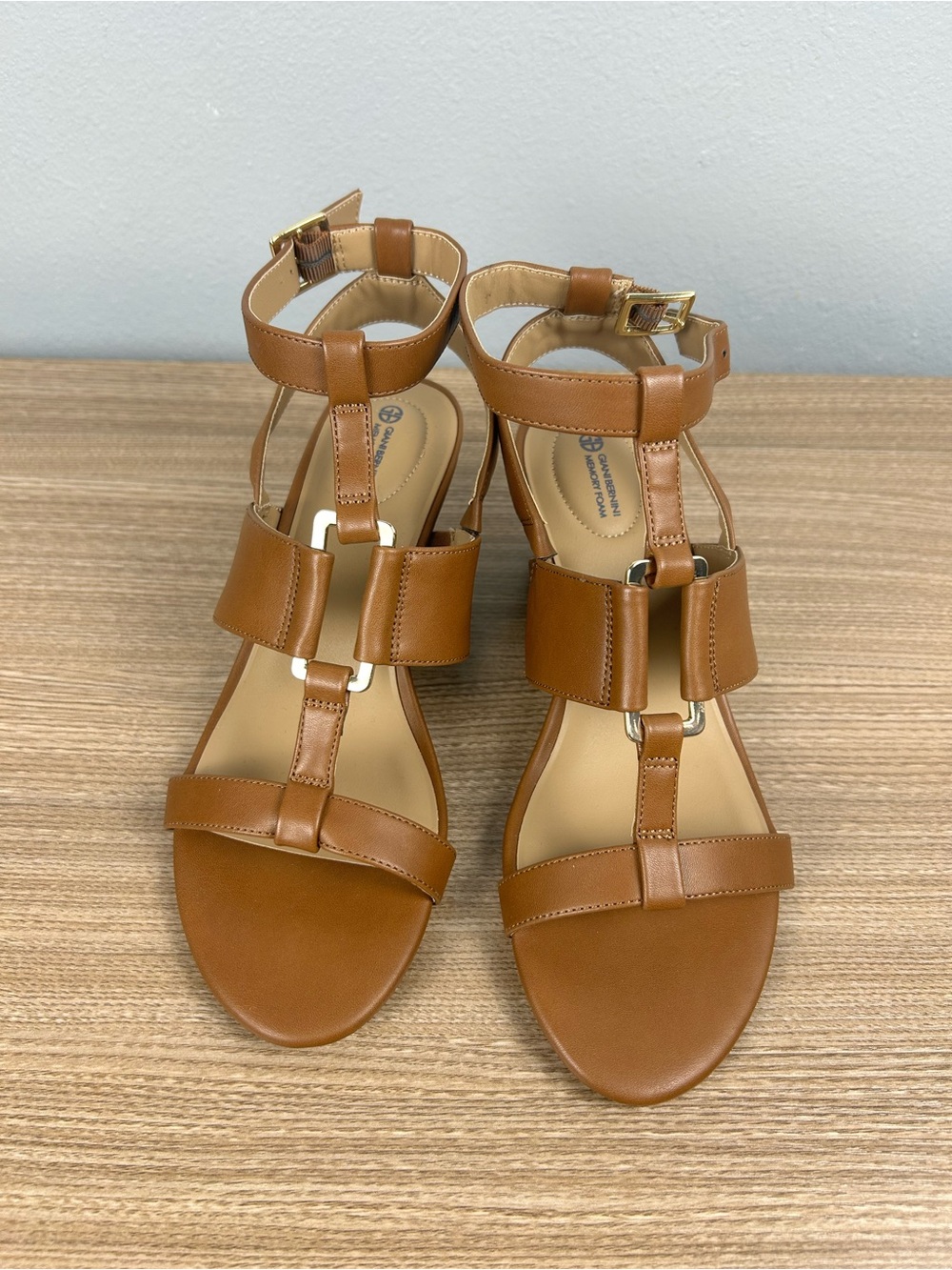 Giani Bernini Ankle Strap Wedge Sandals Size 8.5 US